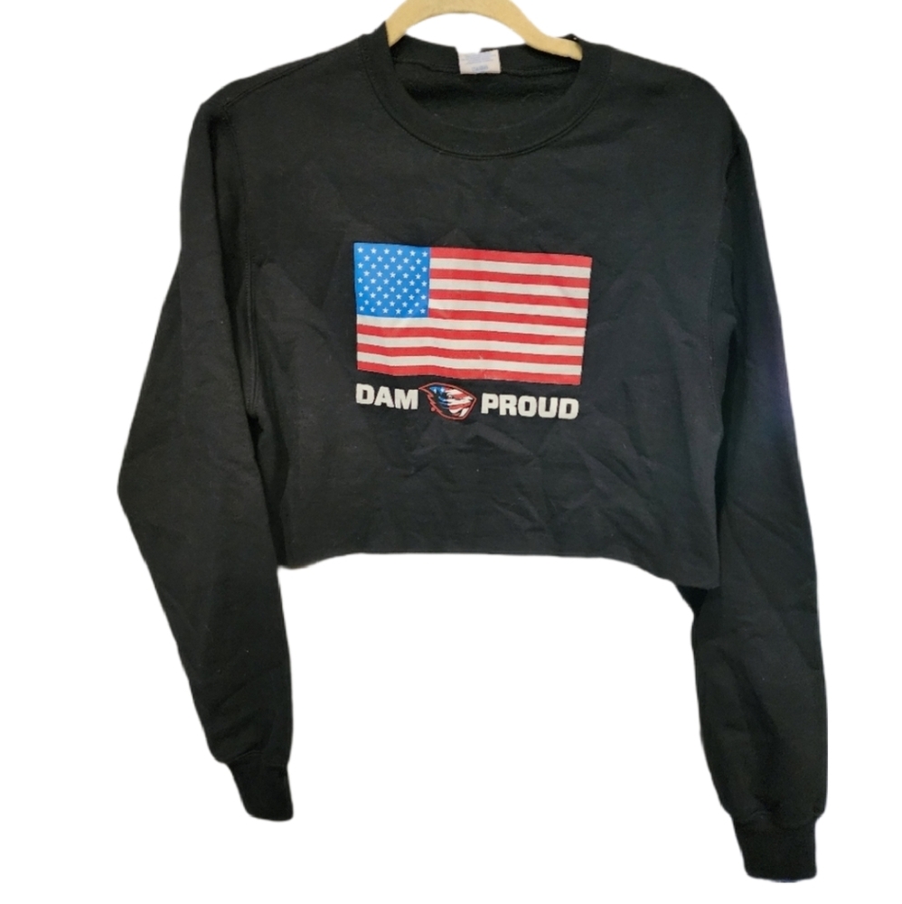 Oregon State Beavers Dam Proud American Flag Cropped Crew Neck Sweatshirt Small
